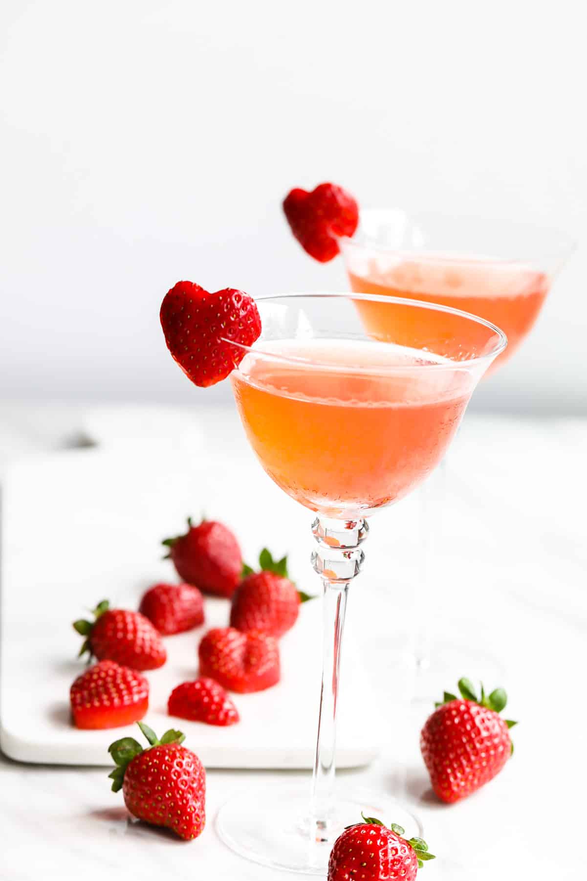 Strawberry Cocktails Recipe - Delicious Table