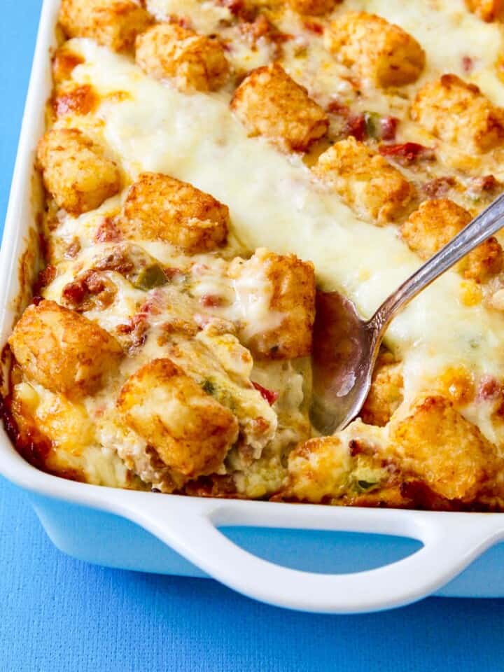 Tater Tot Breakfast Casserole Recipe - Delicious Table