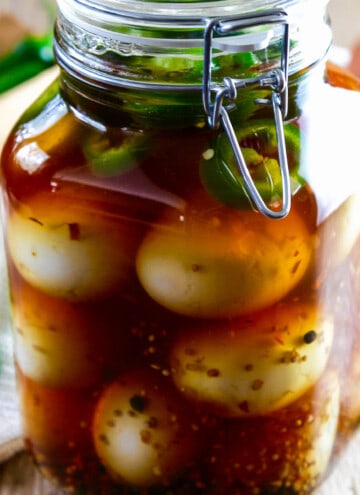 Tavern Bar Style Pickled Eggs Recipe - Delicious Table