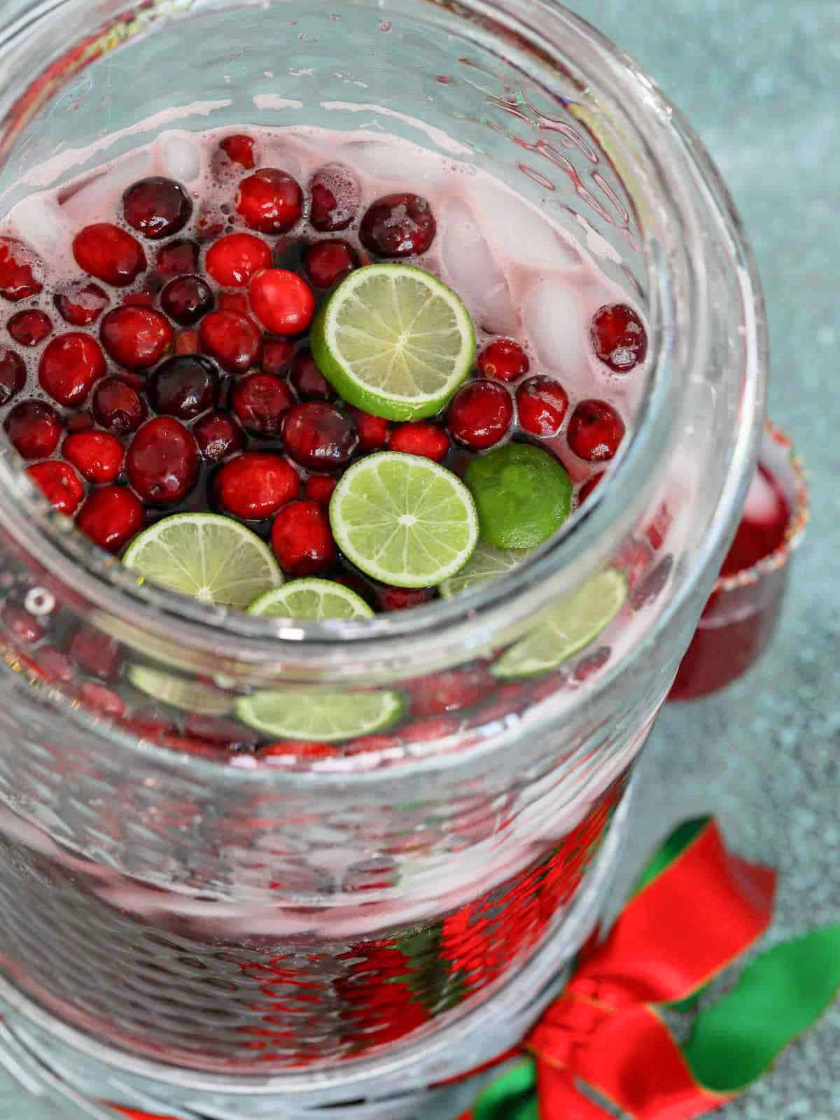 https://www.delicioustable.com/wp-content/uploads/2021/12/Christmas-Punch-bev-container.jpg