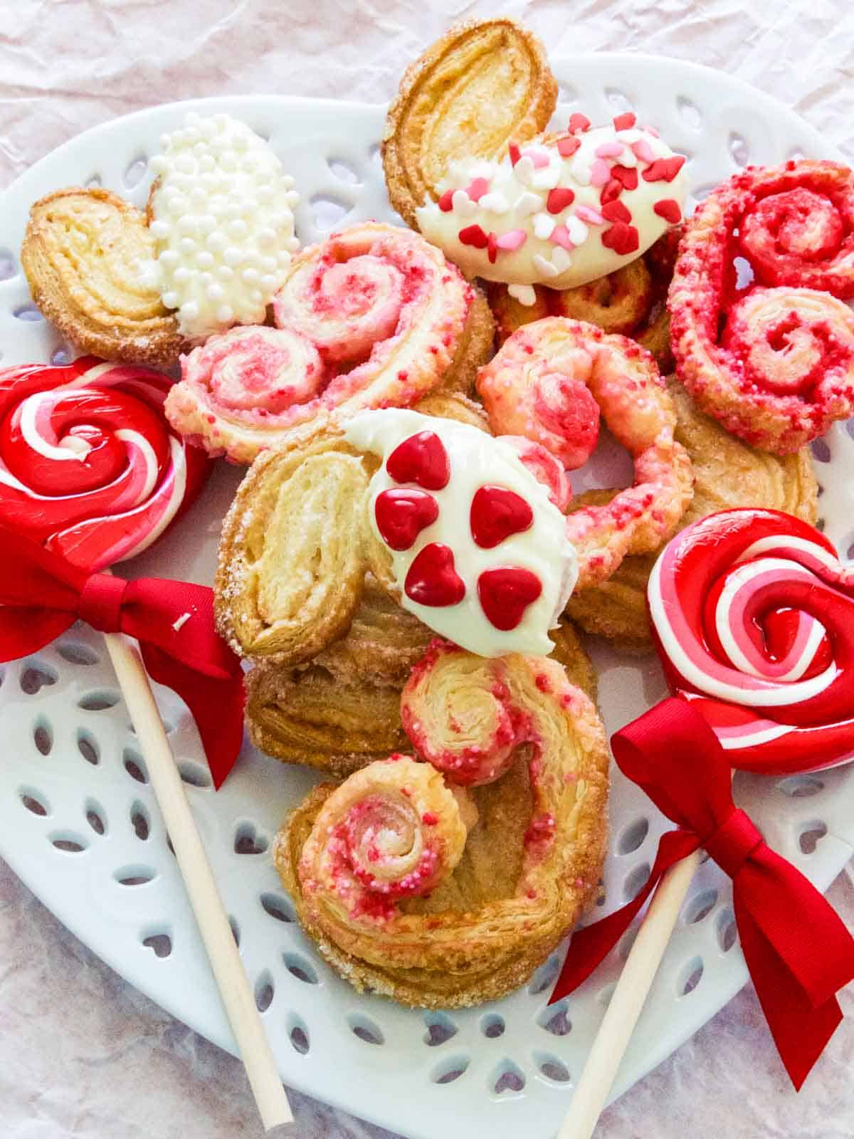 https://www.delicioustable.com/wp-content/uploads/2022/01/Heart-shaped-palmier-Valentines-cookies.jpg