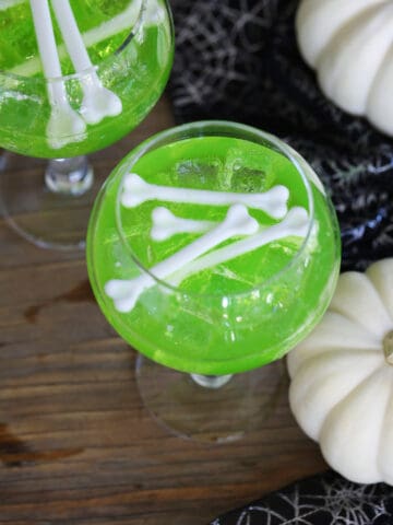 Witches Brew Midori Sour Recipe - Delicious Table