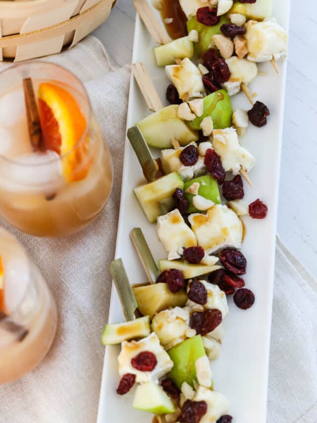 Caramel Apple Brie Appetizers - Delicious Table